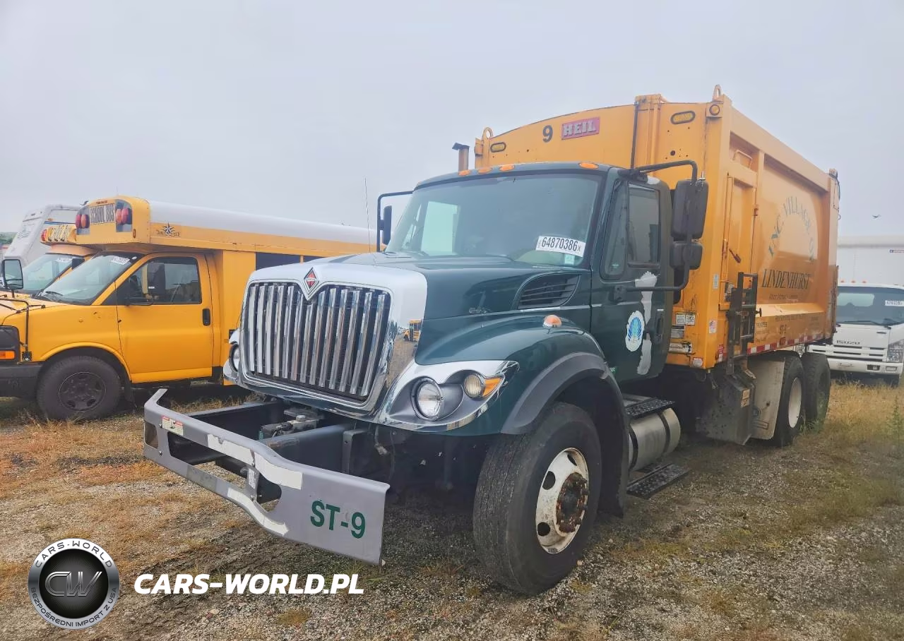2016 International 7400 Refuse Truck – zdjęcie 1 z 13