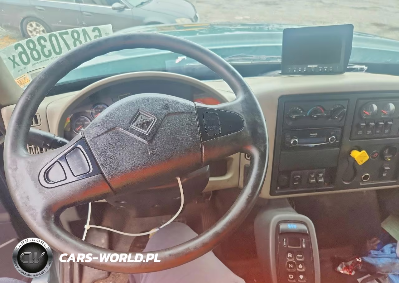 2016 International 7400 Refuse Truck VIN:1HTWGAAT0GH192538 - 8