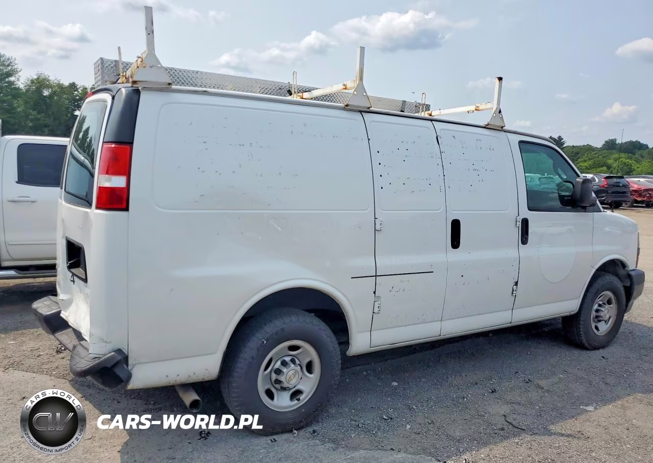2021 Chevrolet Express G2500 VIN:1GCWGAFP1M1257118 - 3