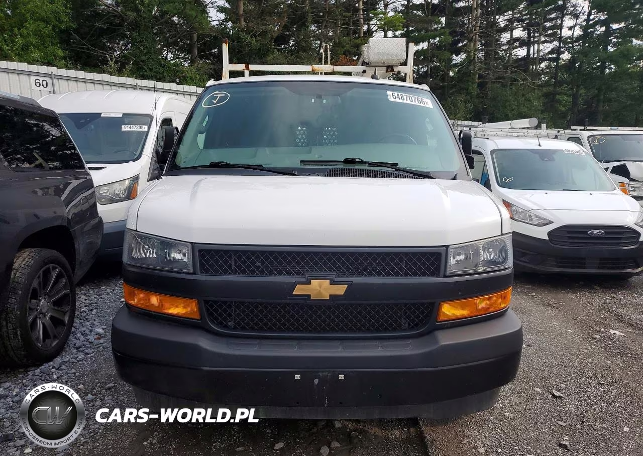 2021 Chevrolet Express G2500 VIN:1GCWGAFP1M1257118 - 5