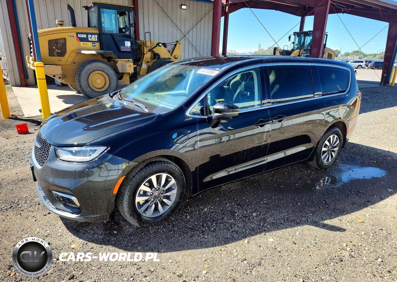 2023 Chrysler Pacifica Hybrid Touring L