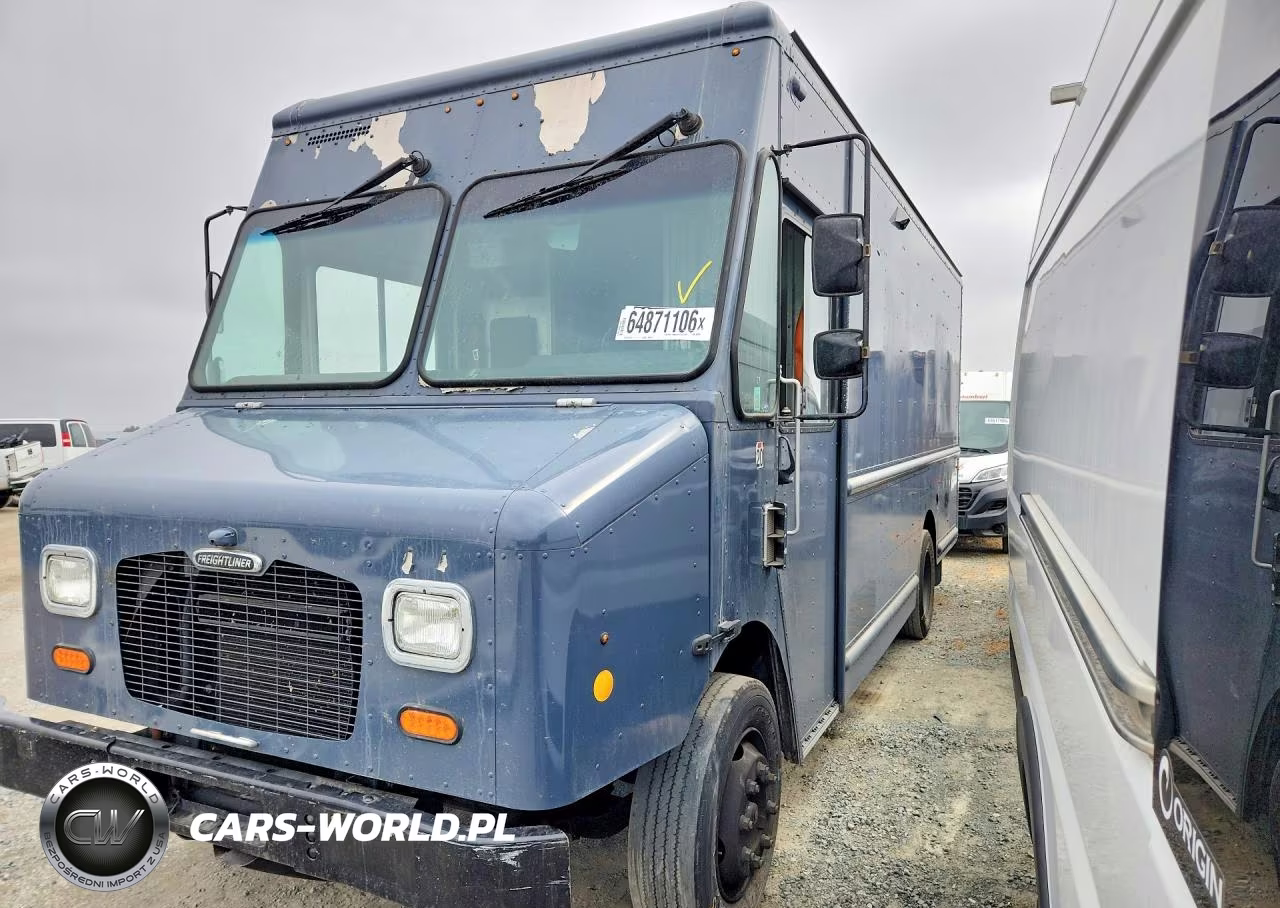 2020 Freightliner Chassis M Line Walk-In Van