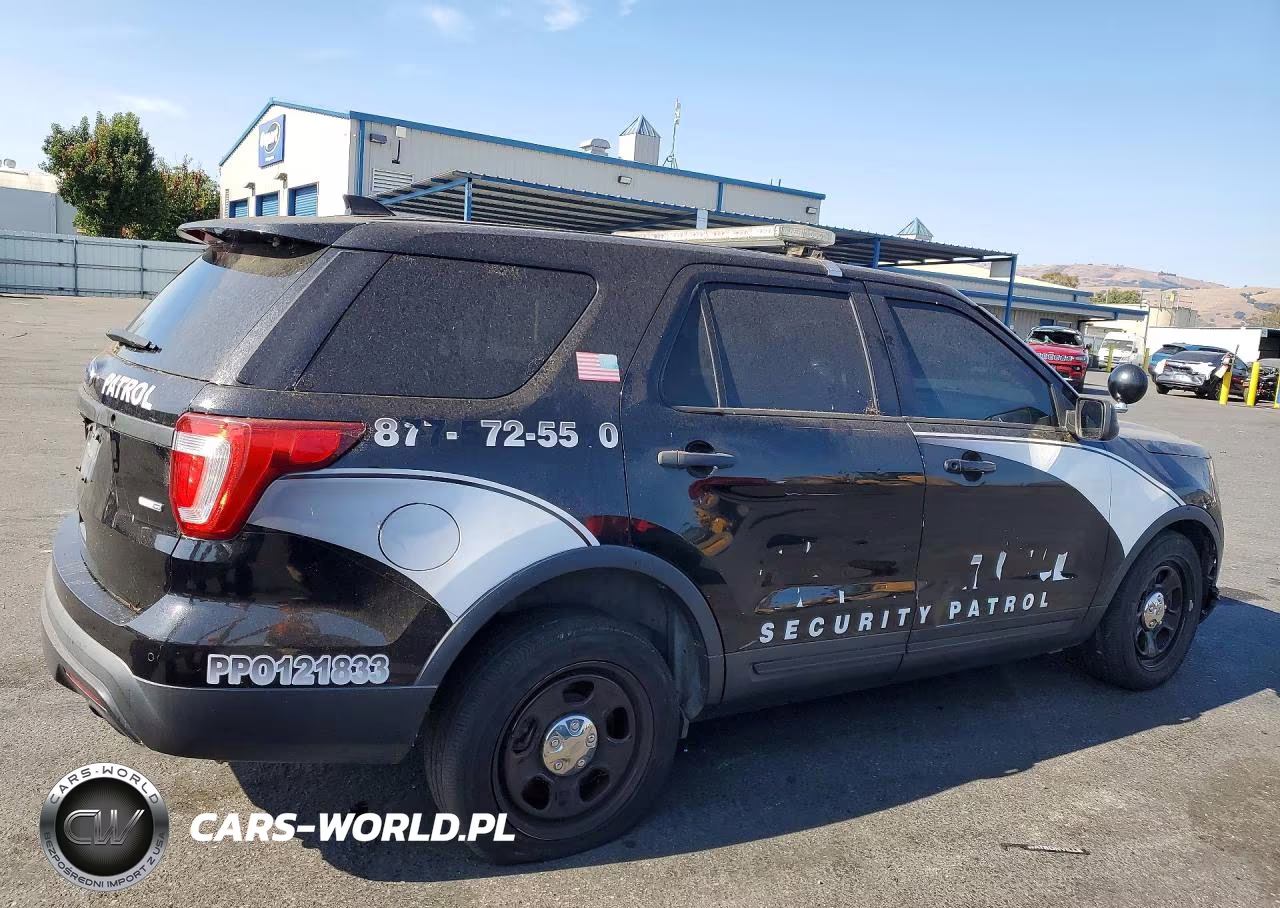 2016 Ford Explorer Police Interceptor VIN:1FM5K8AR3GGB36681 - 3