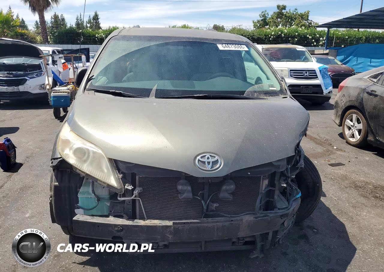 2011 Toyota Sienna Le VIN:5TDKK3DC9BS012107 - 5