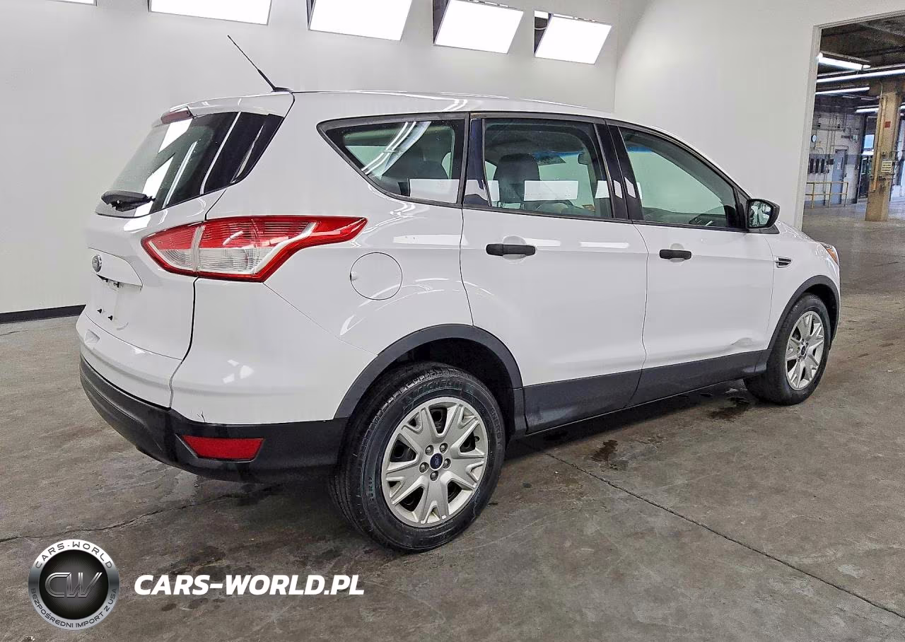 2015 Ford Escape S VIN:1FMCU0F7XFUC28378 - 3