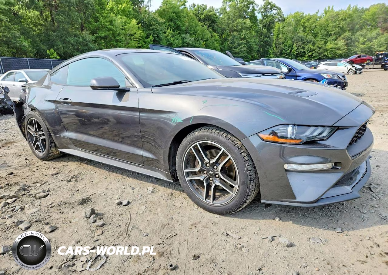 2018 Ford Mustang VIN:1FA6P8TH7J5163390 - 4