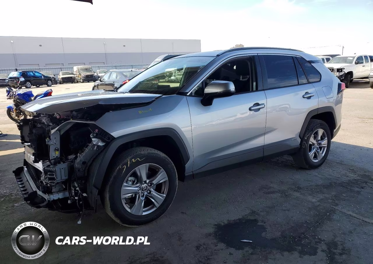 2025 Toyota Rav4 Le – zdjęcie 1 z 13