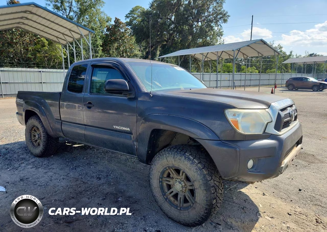 2014 Toyota Tacoma V6 VIN:5TFUU4EN2EX099372 - 4