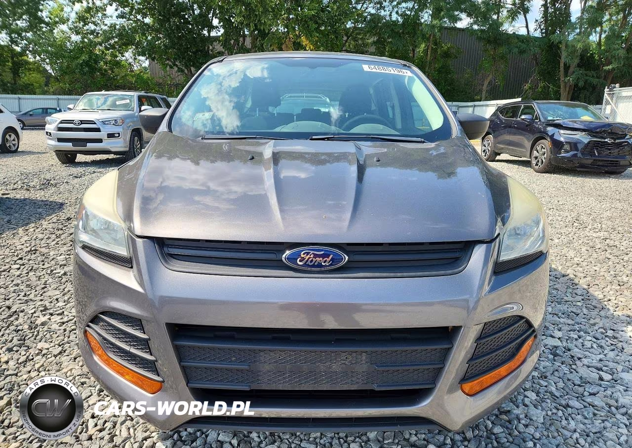 2013 Ford Escape S VIN:1FMCU0F70DUA82747 - 5