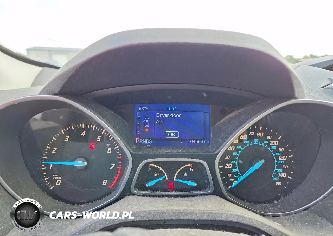 2013 Ford Escape S VIN:1FMCU0F70DUA82747 - 9