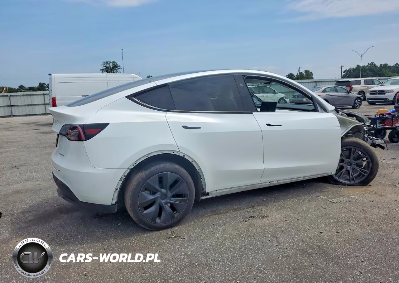 2025 Tesla Model Y VIN:7SAYGDEE9SA370183 - 3