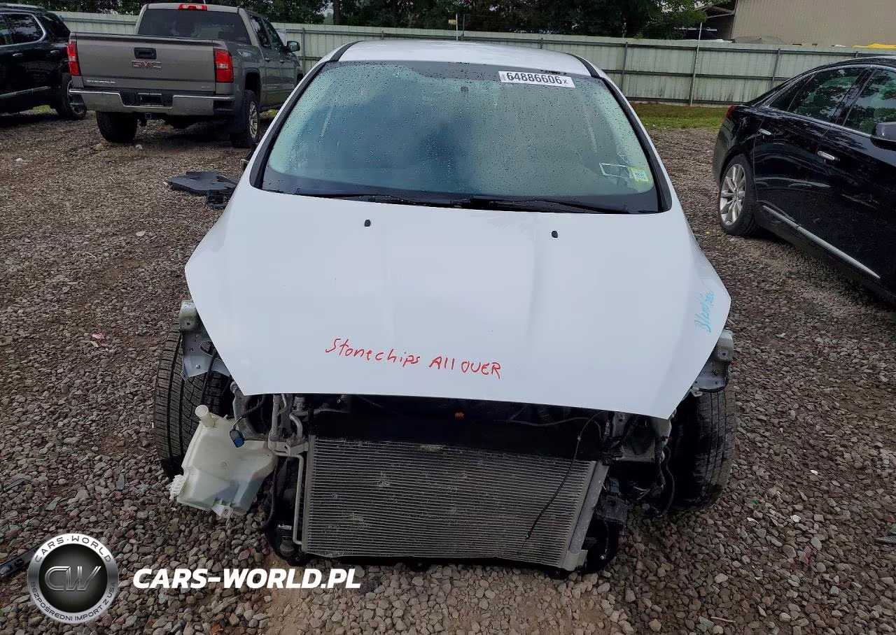 2017 Ford Focus Se VIN:1FADP3K2XHL247345 - 5