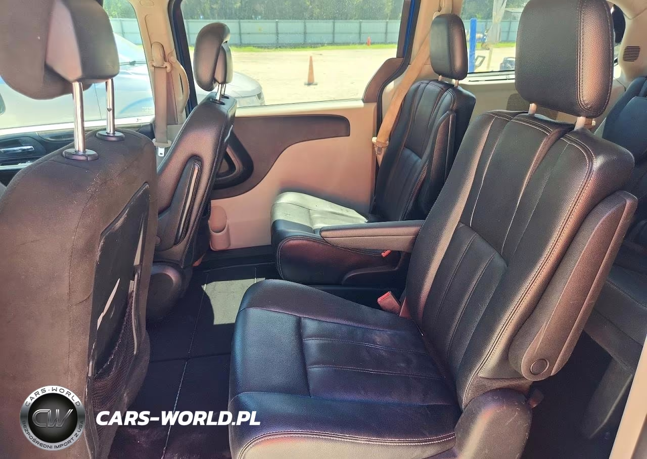 2011 Dodge Grand Caravan Express VIN:2D4RN4DG8BR602938 - 11