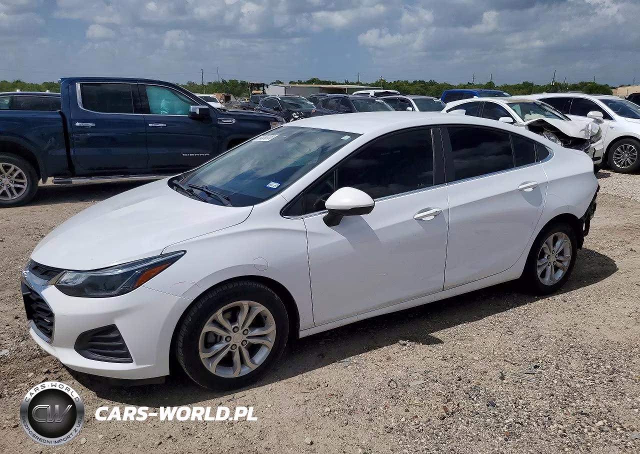 2019 Chevrolet Cruze Lt – zdjęcie 1 z 13