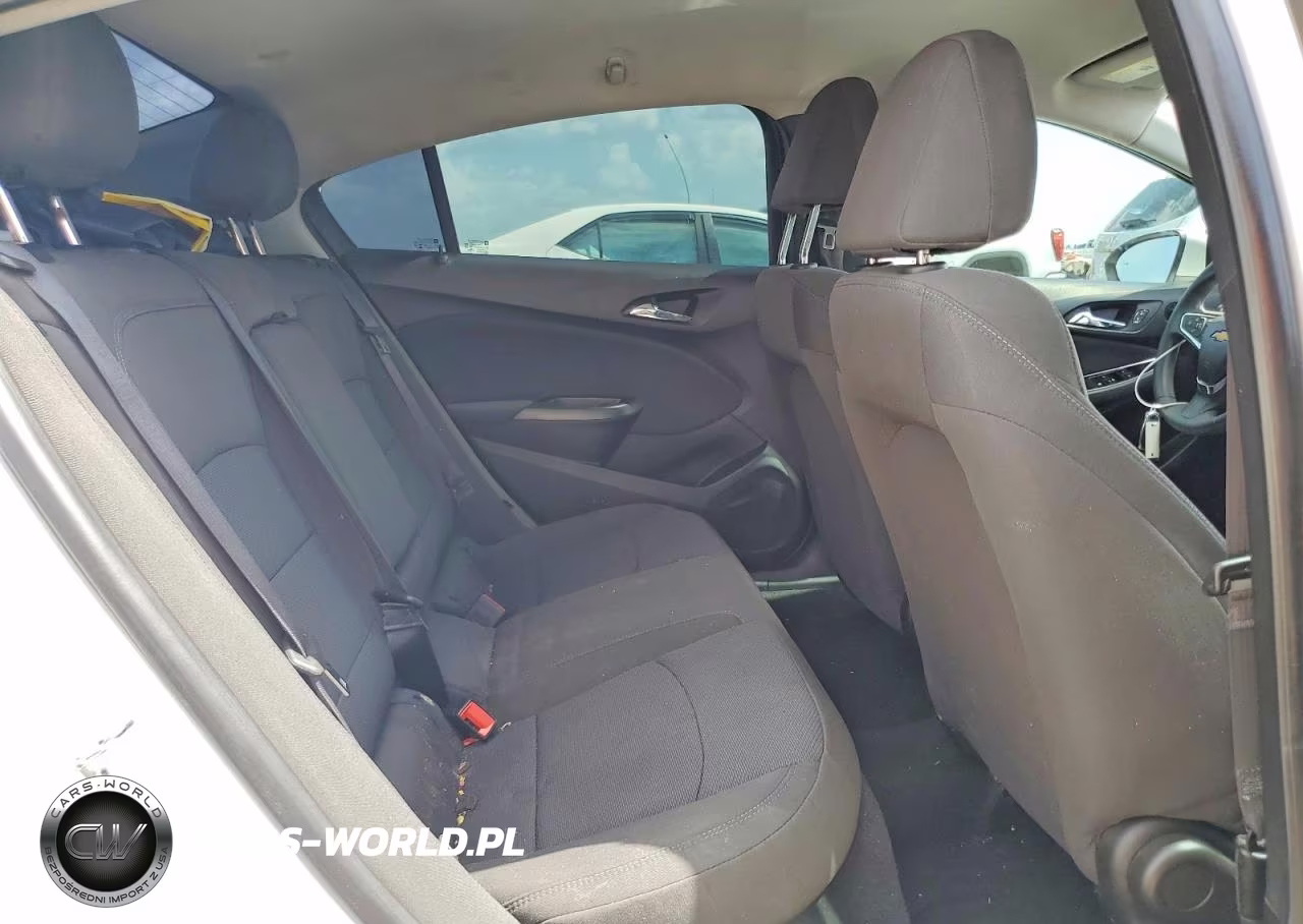 2019 Chevrolet Cruze Lt VIN:1G1BE5SM9K7108515 - 10