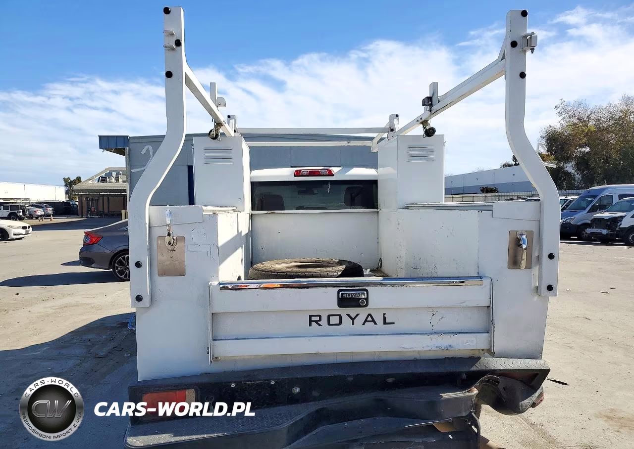 2022 Chevrolet Silverado C2500 Heavy Duty VIN:1GC0WLE79NF299823 - 6