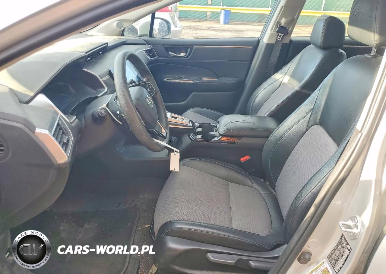 2018 Honda Clarity VIN:JHMZC5F1XJC002073 - 7