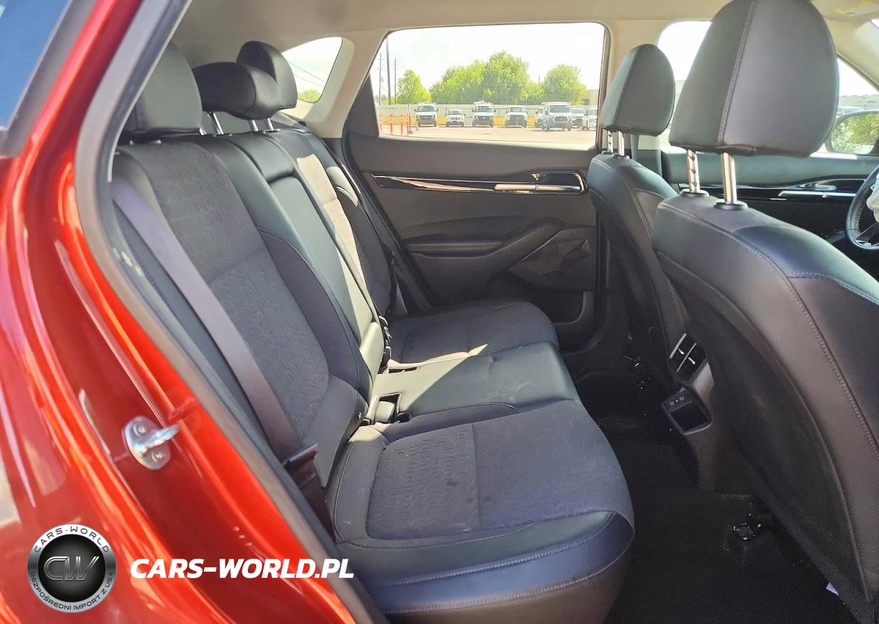 2024 Kia Seltos S VIN:KNDEU2AA6R7601947 - 11