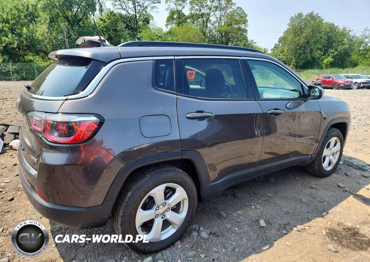 2020 Jeep Compass Latitude VIN:3C4NJDBB4LT230883 - 3