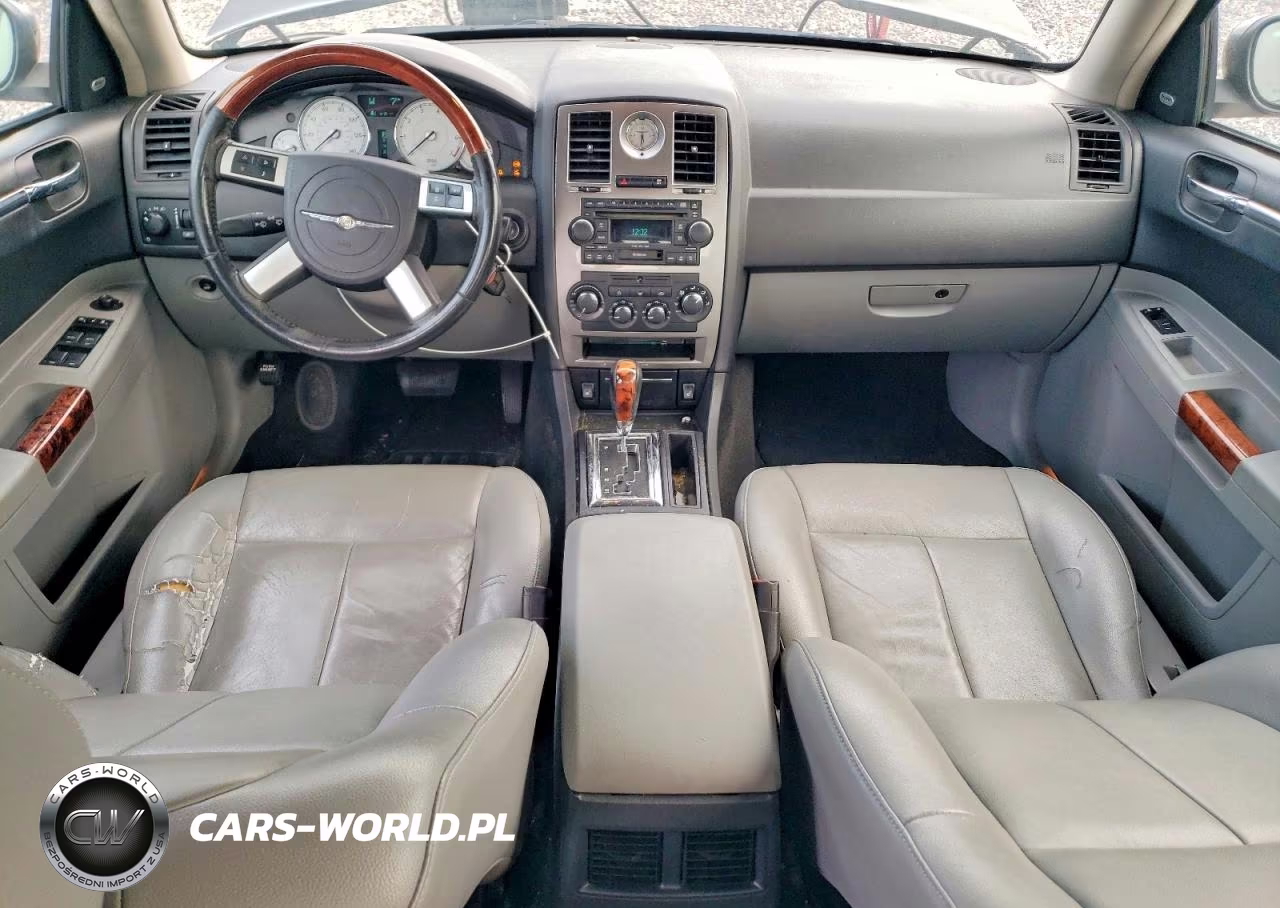 2007 Chrysler 300 Touring VIN:2C3KA53G47H658023 - 8