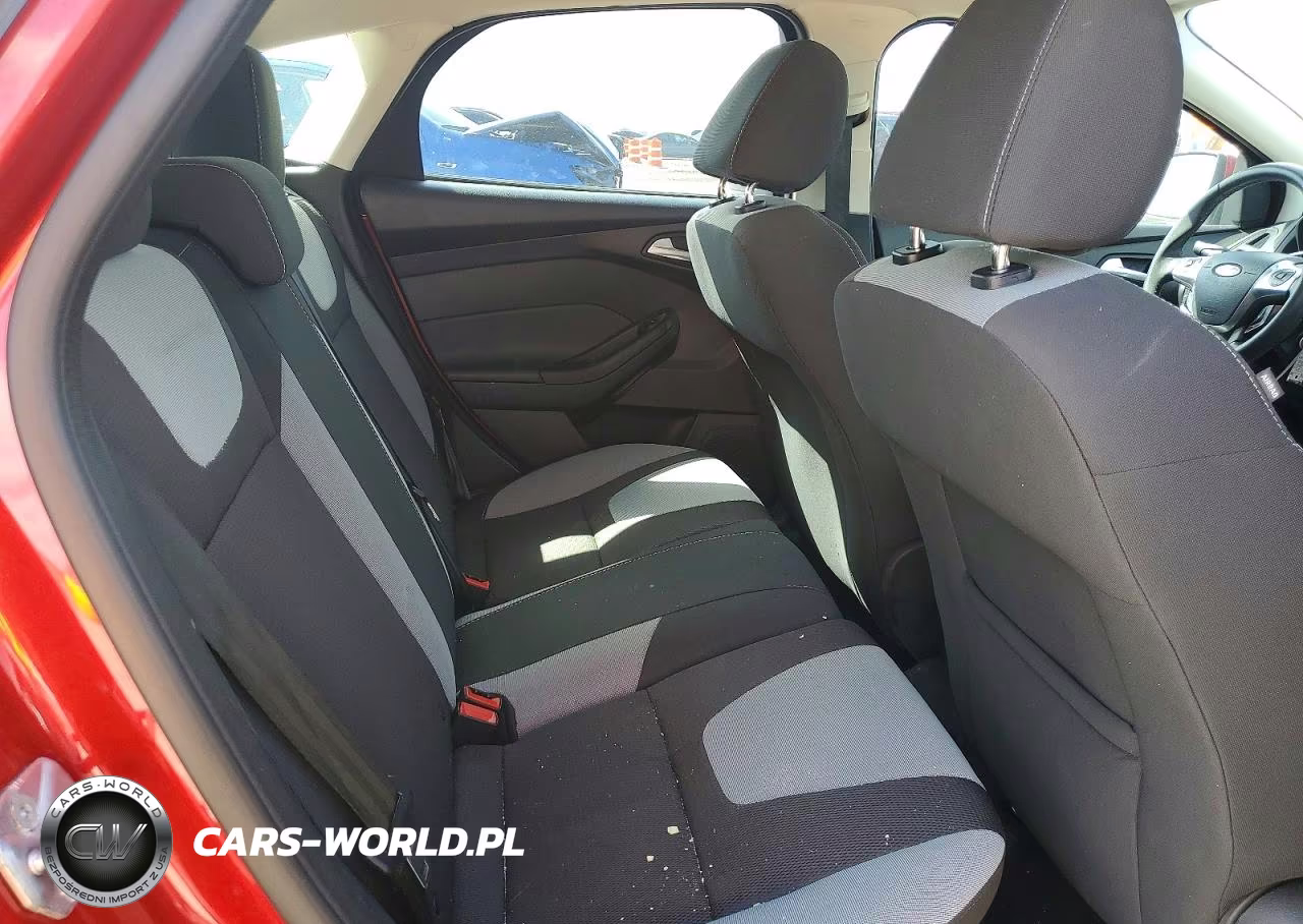 2012 Ford Focus Se VIN:1FAHP3K28CL476181 - 10