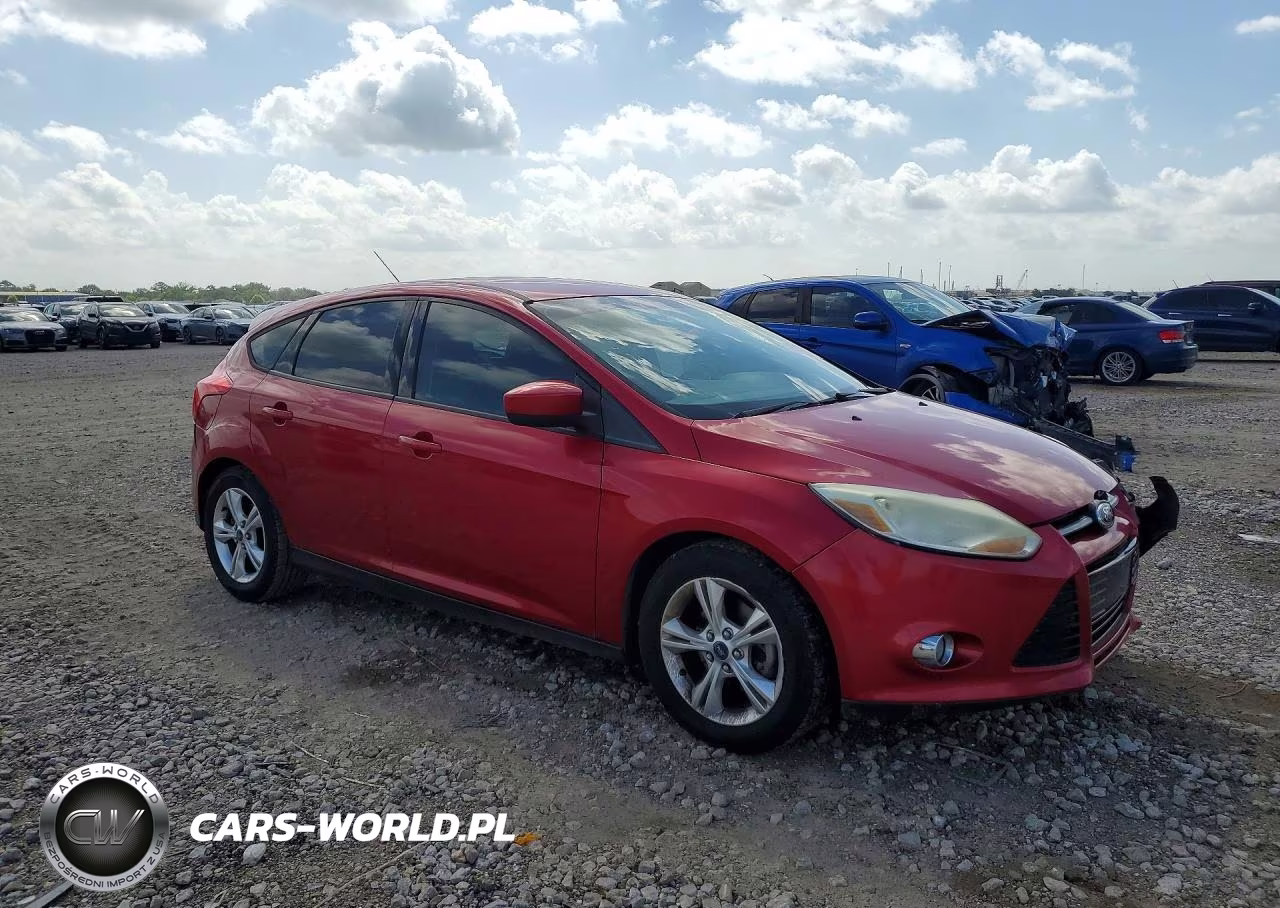 2012 Ford Focus Se VIN:1FAHP3K28CL476181 - 4