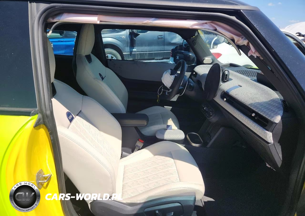 2025 Mini Cooper S VIN:WMW23GD09S2W27772 - 10