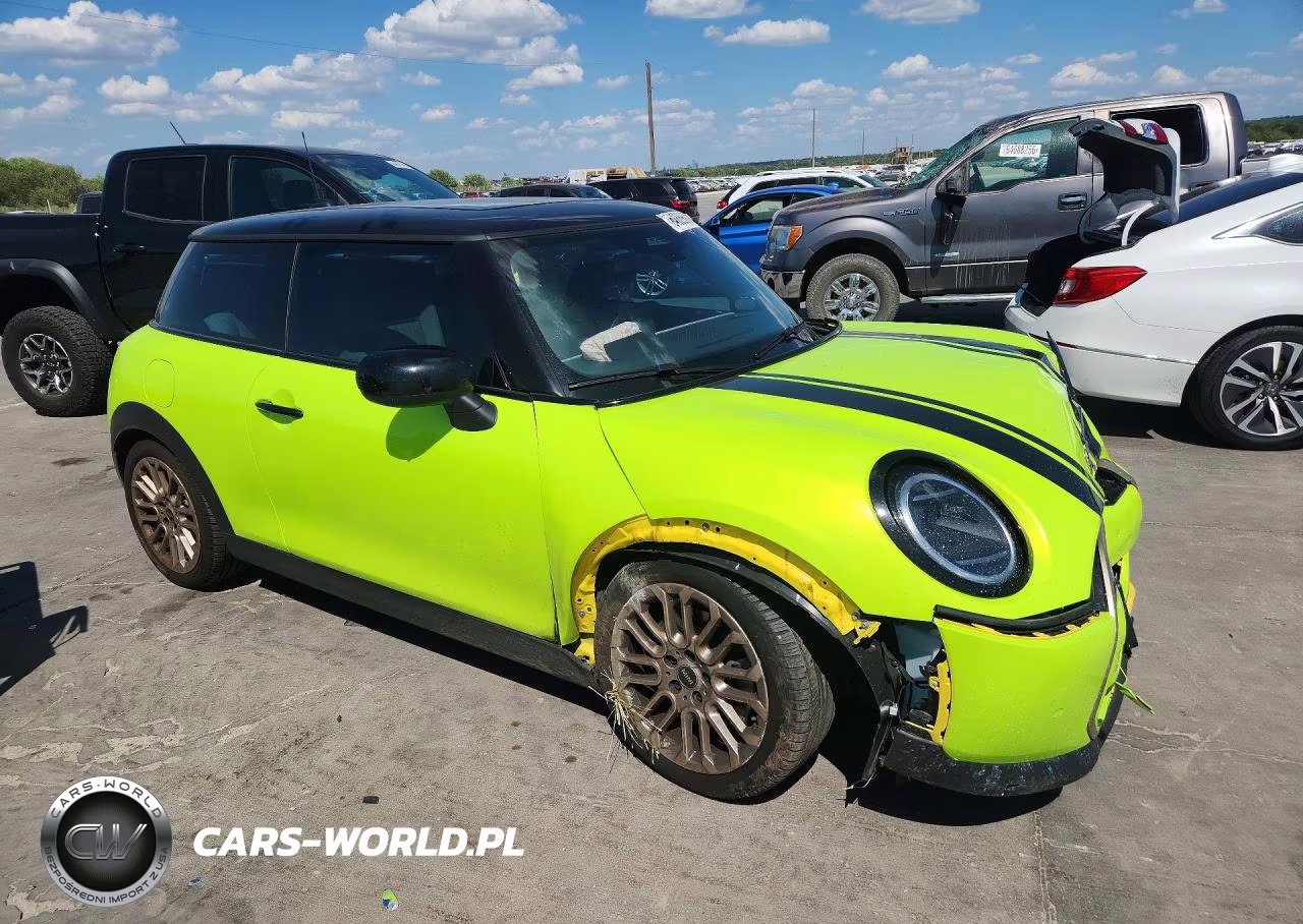 2025 Mini Cooper S VIN:WMW23GD09S2W27772 - 4