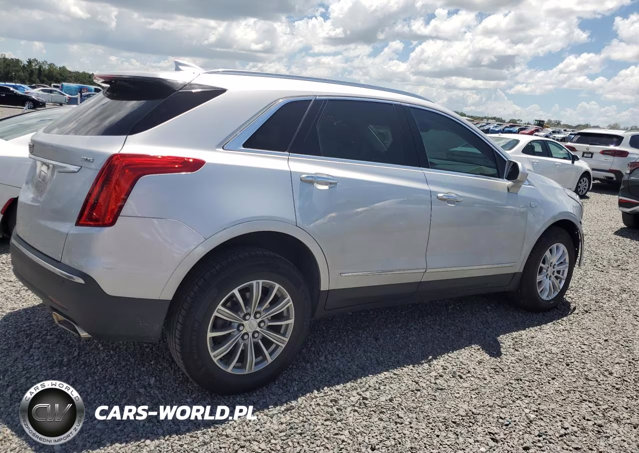 2018 Cadillac Xt5 Luxury VIN:1GYKNDRS5JZ221851 - 3