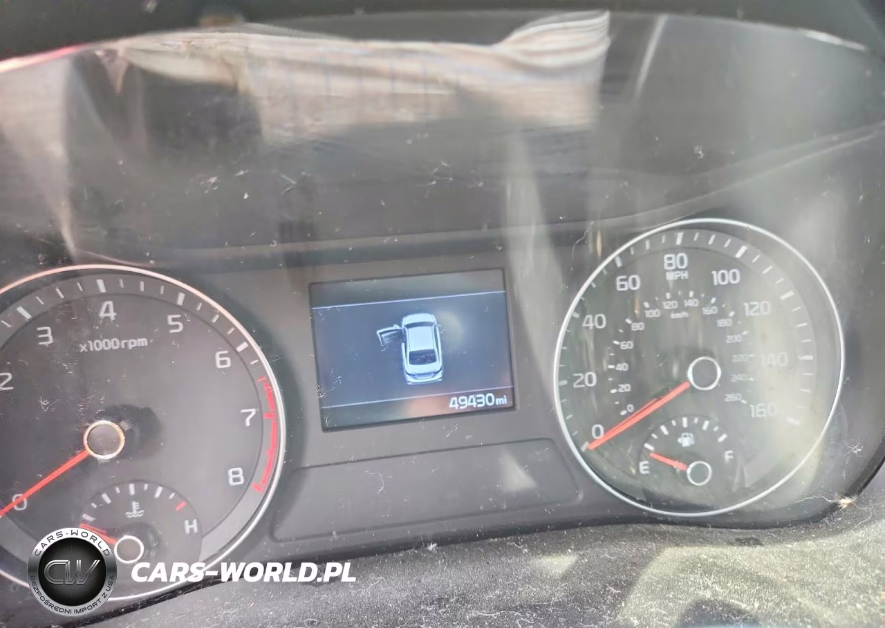 2019 Kia Forte Lxs VIN:3KPF24AD4KE098652 - 9