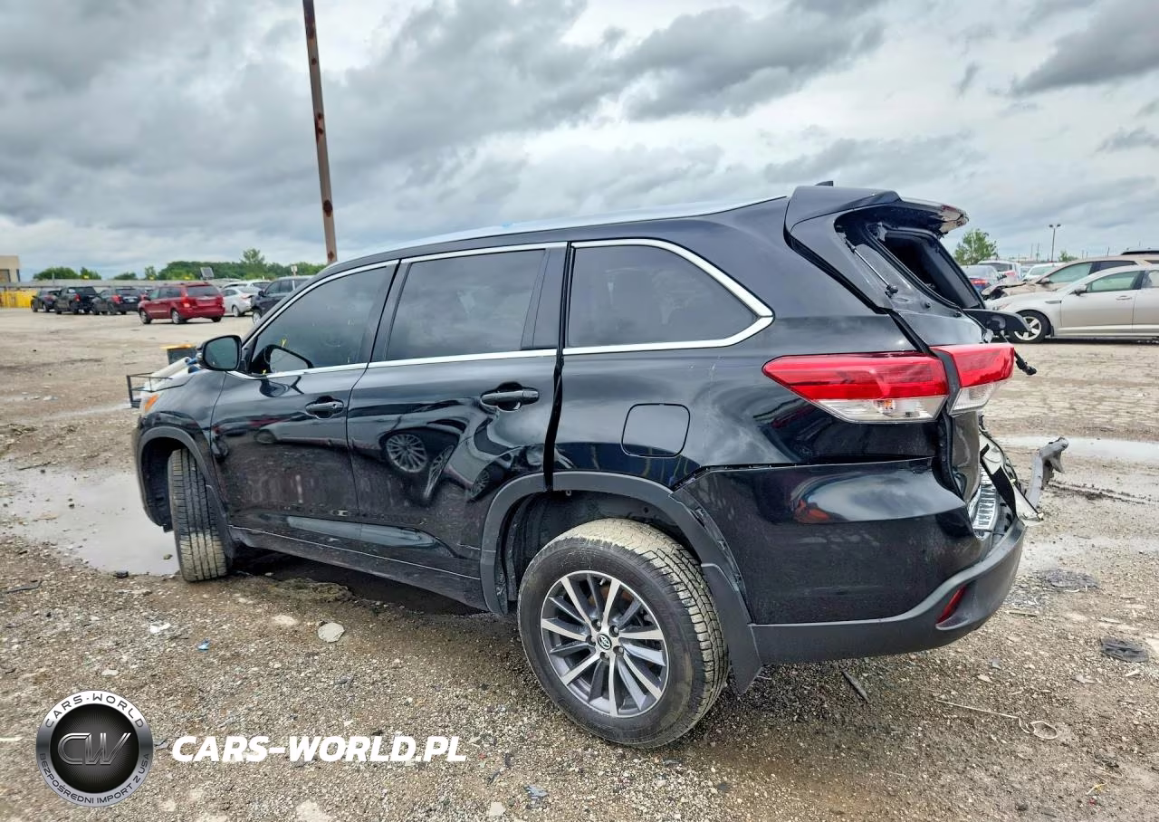 2017 Toyota Highlander Xle VIN:5TDJZRFH9HS449570 - 2