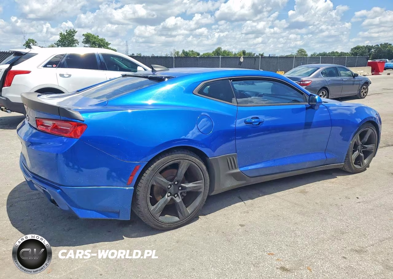 2017 Chevrolet Camaro Lt VIN:1G1FB1RXXH0153483 - 3