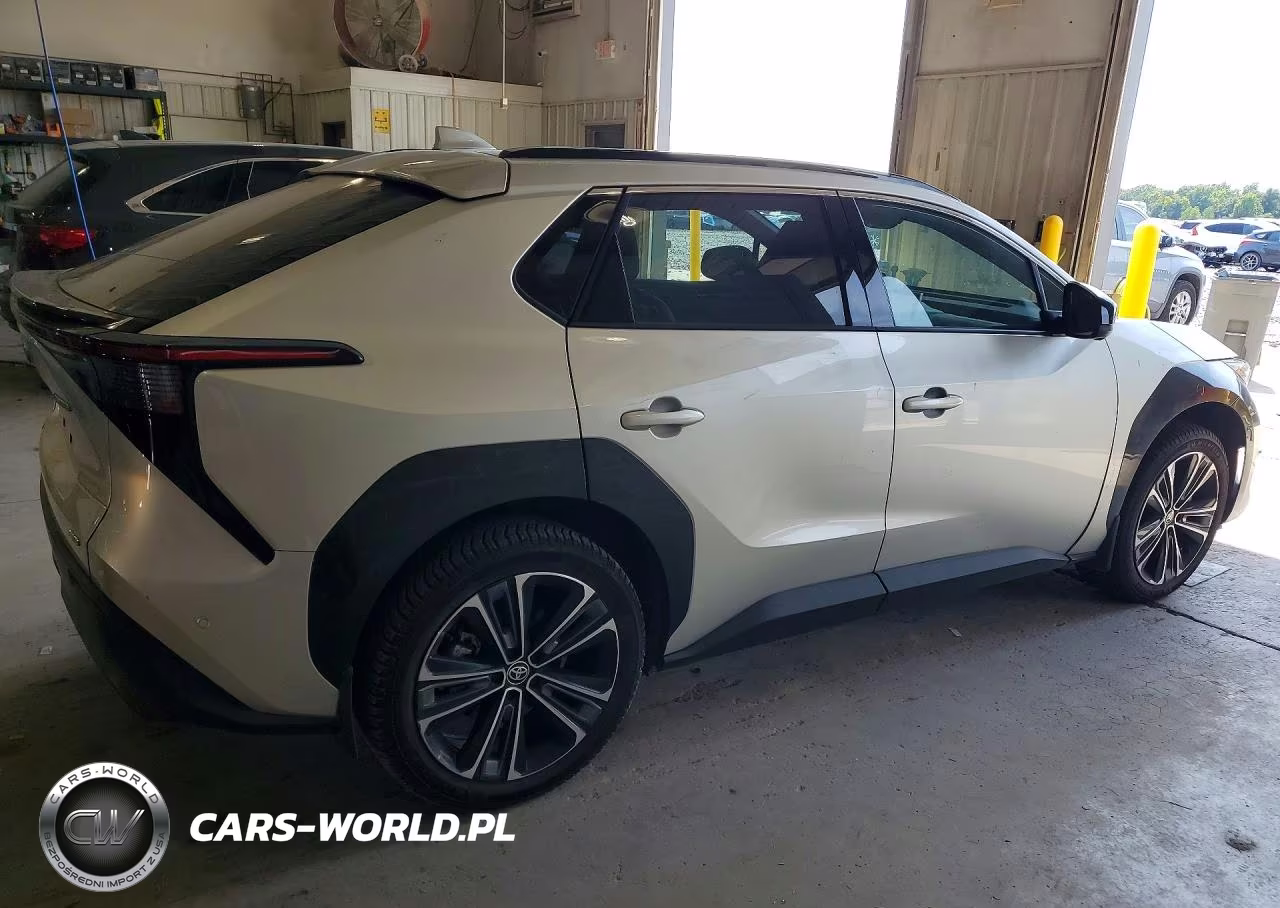 2024 Toyota Bz4X Limited VIN:JTMABACA2RA054917 - 3