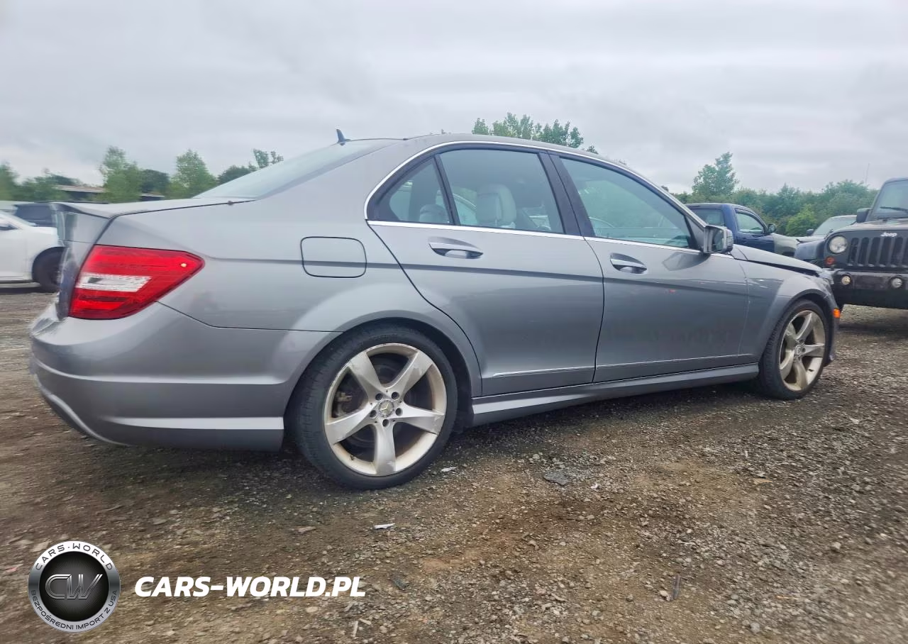 2014 Mercedes-Benz C 250 VIN:WDDGF4HB9EA967773 - 3