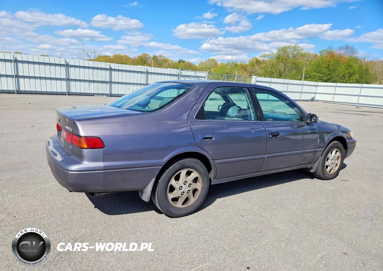 1998 Toyota Camry Xle V6 VIN:4T1BF28K8WU056628 - 3