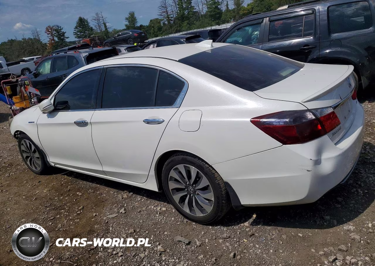 2015 Honda Accord Touring Hybrid VIN:1HGCR6F71FA005660 - 2