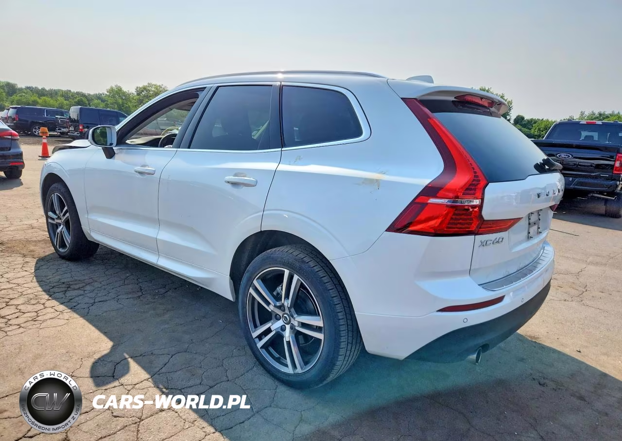 2021 Volvo Xc60 T5 Momentum VIN:YV4102RK2M1820520 - 2