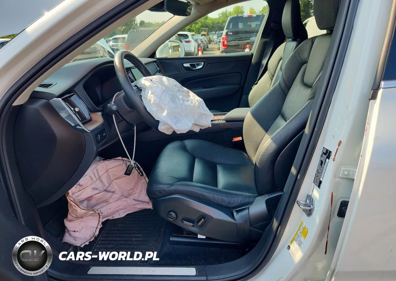 2021 Volvo Xc60 T5 Momentum VIN:YV4102RK2M1820520 - 7