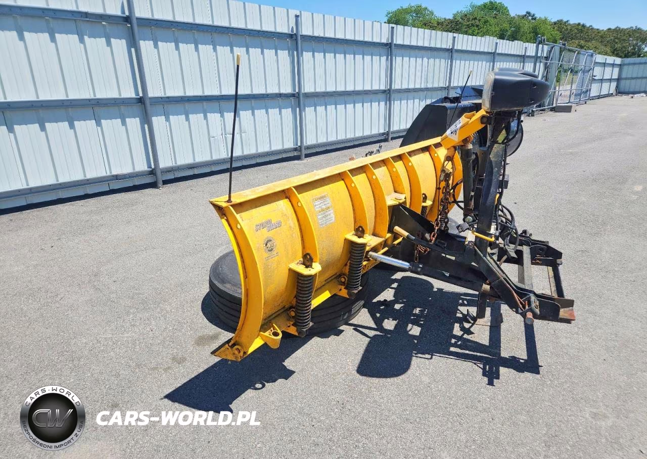 2000 Snow Plow VIN:- - 3