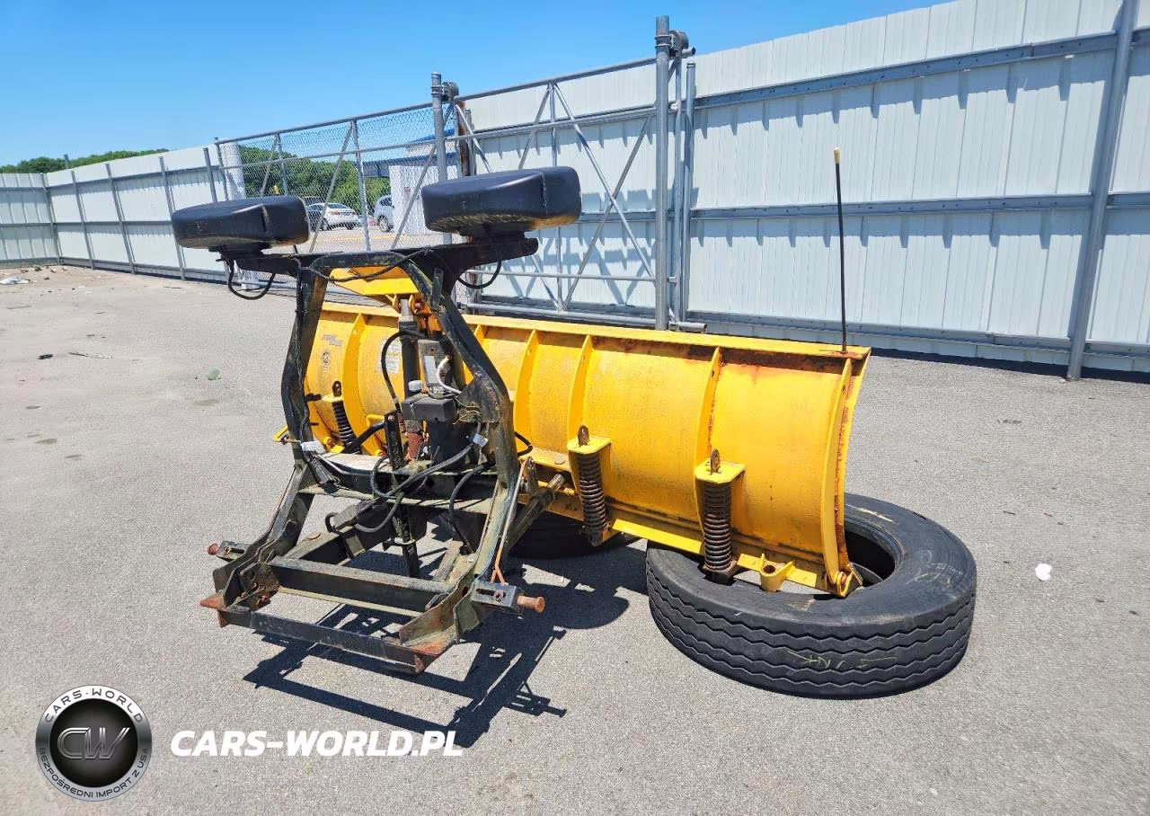 2000 Snow Plow VIN:- - 4