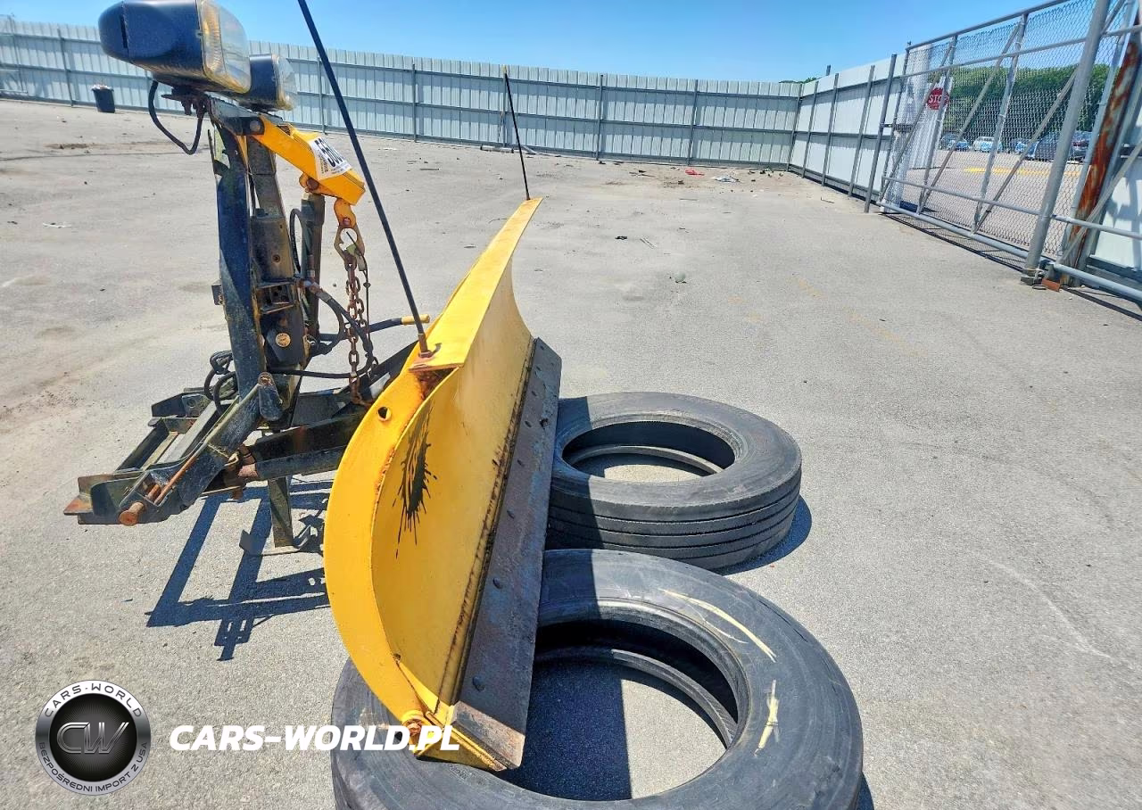 2000 Snow Plow VIN:- - 5