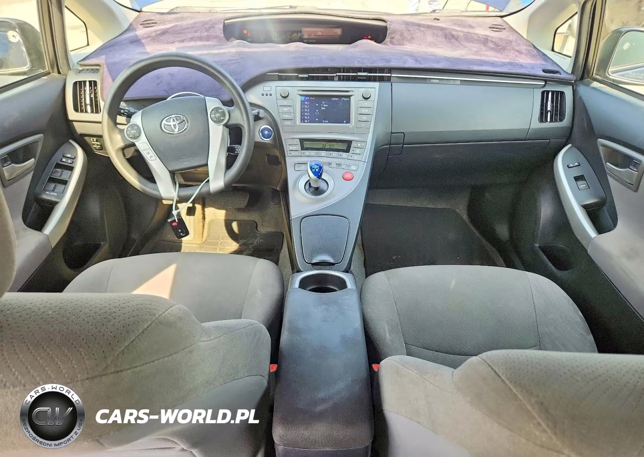 2014 Toyota Prius Two VIN:JTDKN3DU1E1777605 - 8
