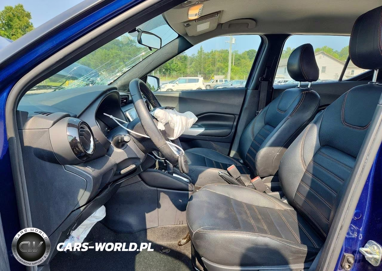 2019 Nissan Kicks Sr VIN:3N1CP5CU0KL550411 - 7