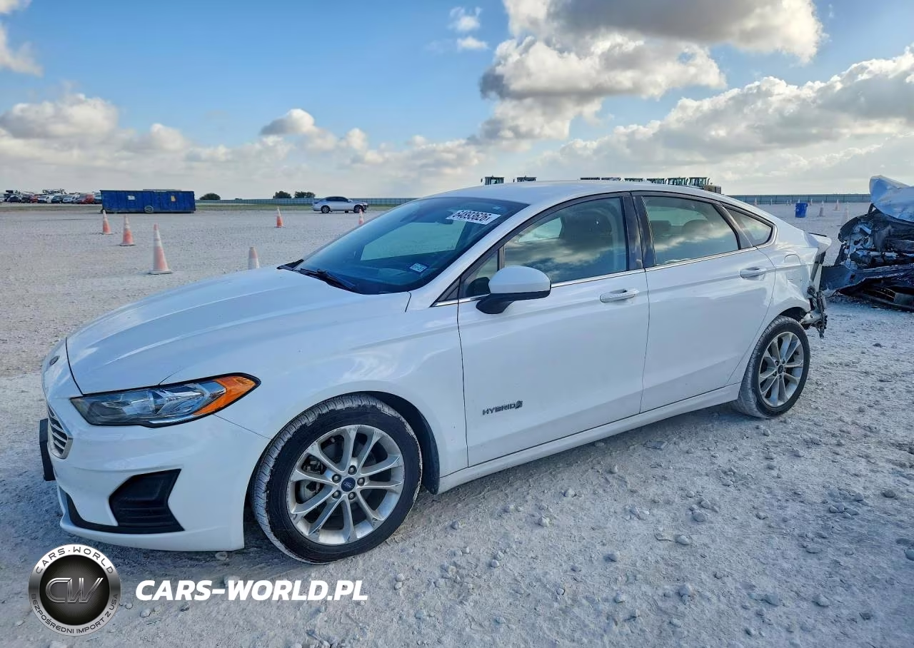 2019 Ford Fusion Se – zdjęcie 1 z 13