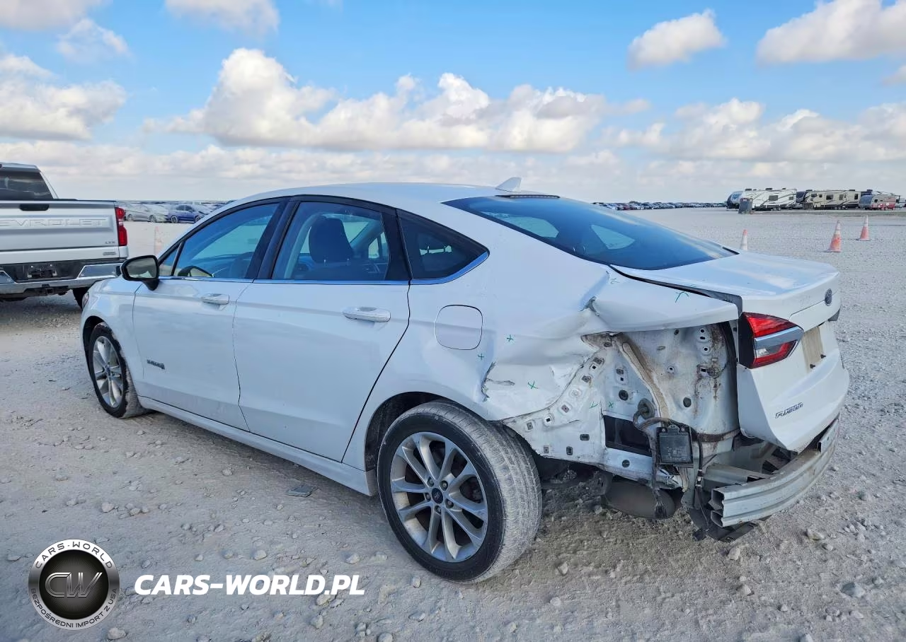 2019 Ford Fusion Se VIN:3FA6P0LU7KR116695 - 2