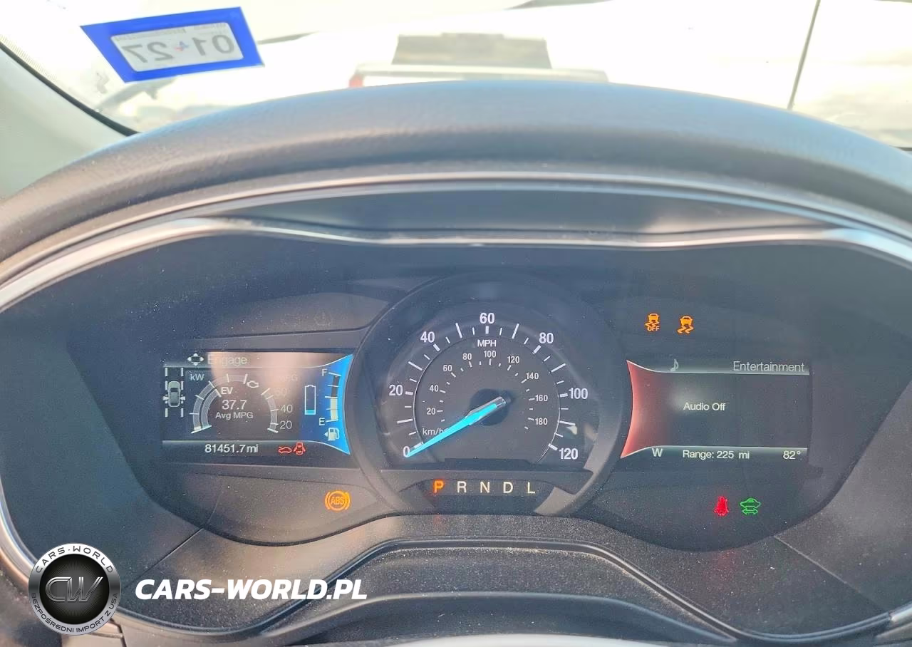 2019 Ford Fusion Se VIN:3FA6P0LU7KR116695 - 9