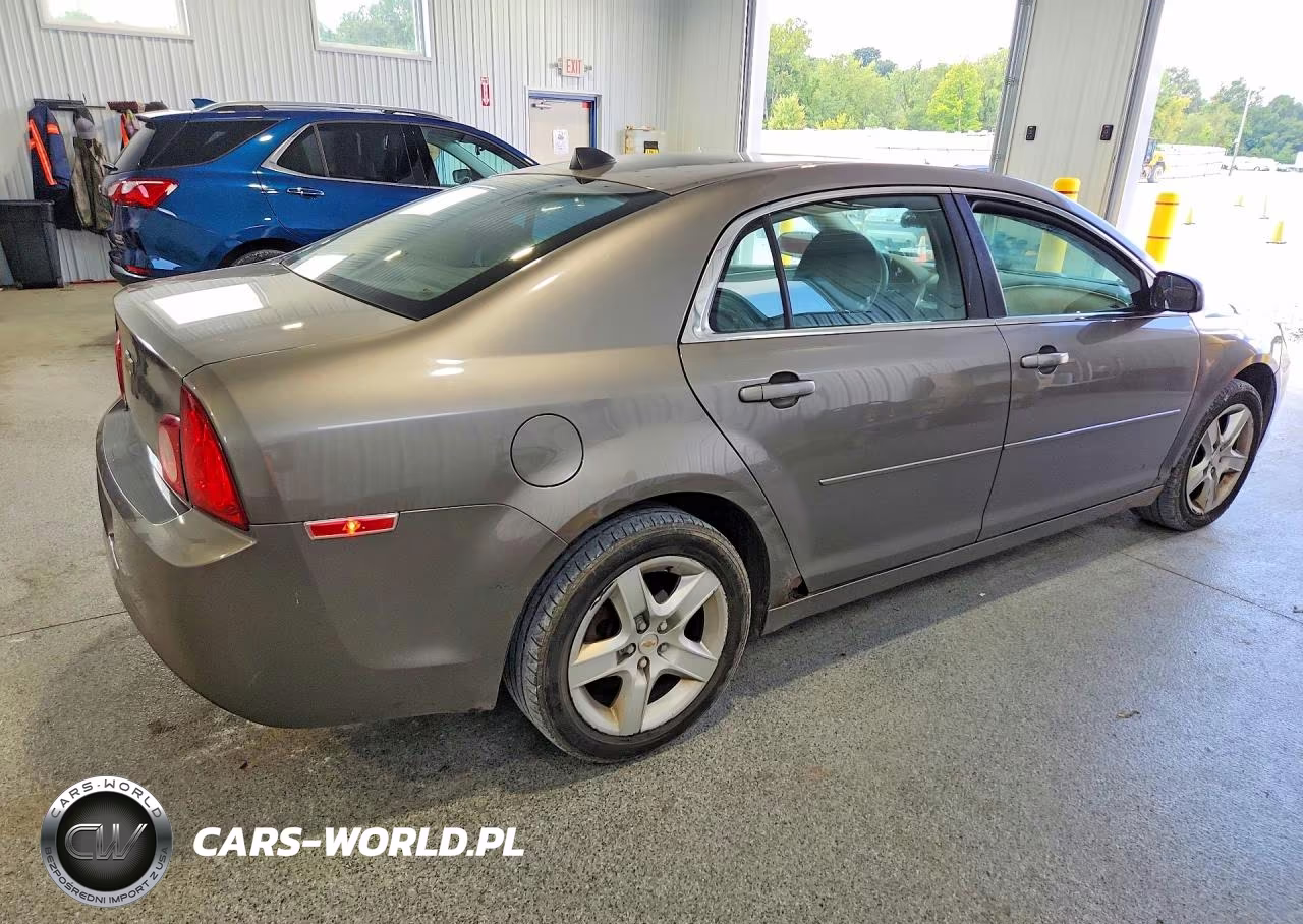 2012 Chevrolet Malibu Ls VIN:1G1ZB5E09CF323027 - 3