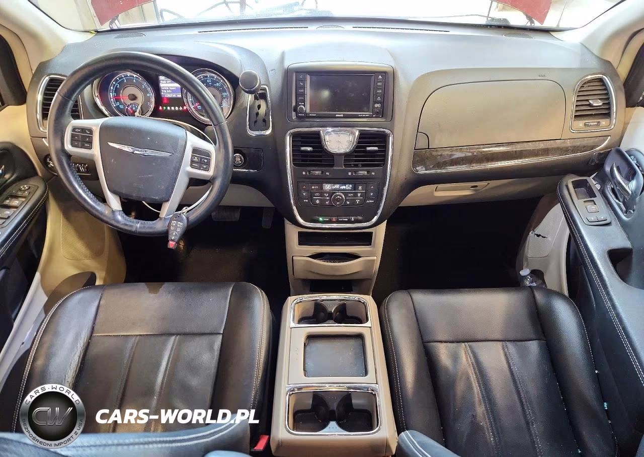 2016 Chrysler Town & Country Touring VIN:2C4RC1BG5GR138647 - 8