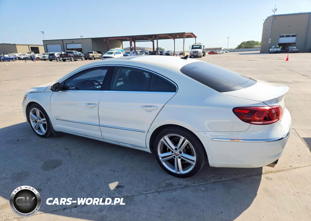 2015 Volkswagen Sedan VIN:WVWRP7AN5FE815649 - 2