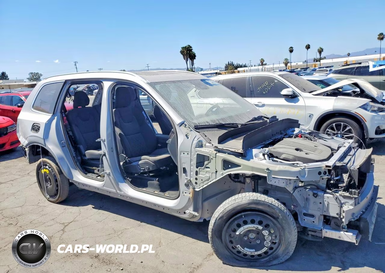 2025 Volvo Xc90 Plus VIN:YV4M12PB1S1362799 - 4